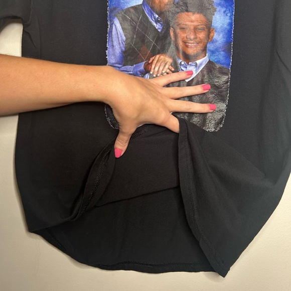 Patrick Mahomes Travis Kelce Kansas City Chiefs Stepbrothers Black Short Sleeve - Picture 6 of 6